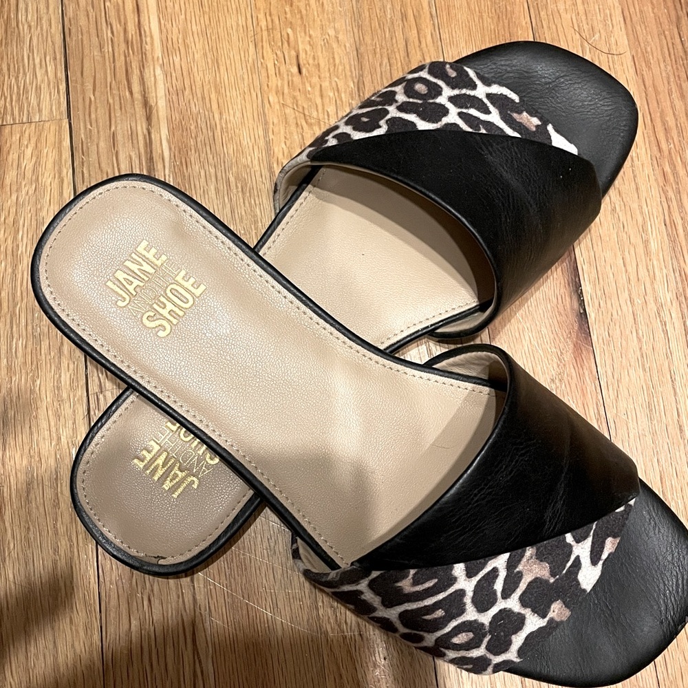 JANE AND THE SHOE | Vivian Open Toe Slide Sandals Shoes